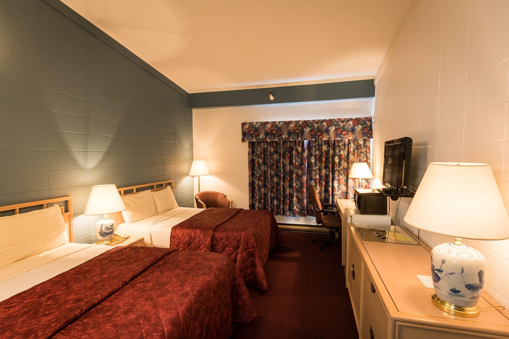 Hotel La Caravelle Baie-Comeau Bagian luar foto