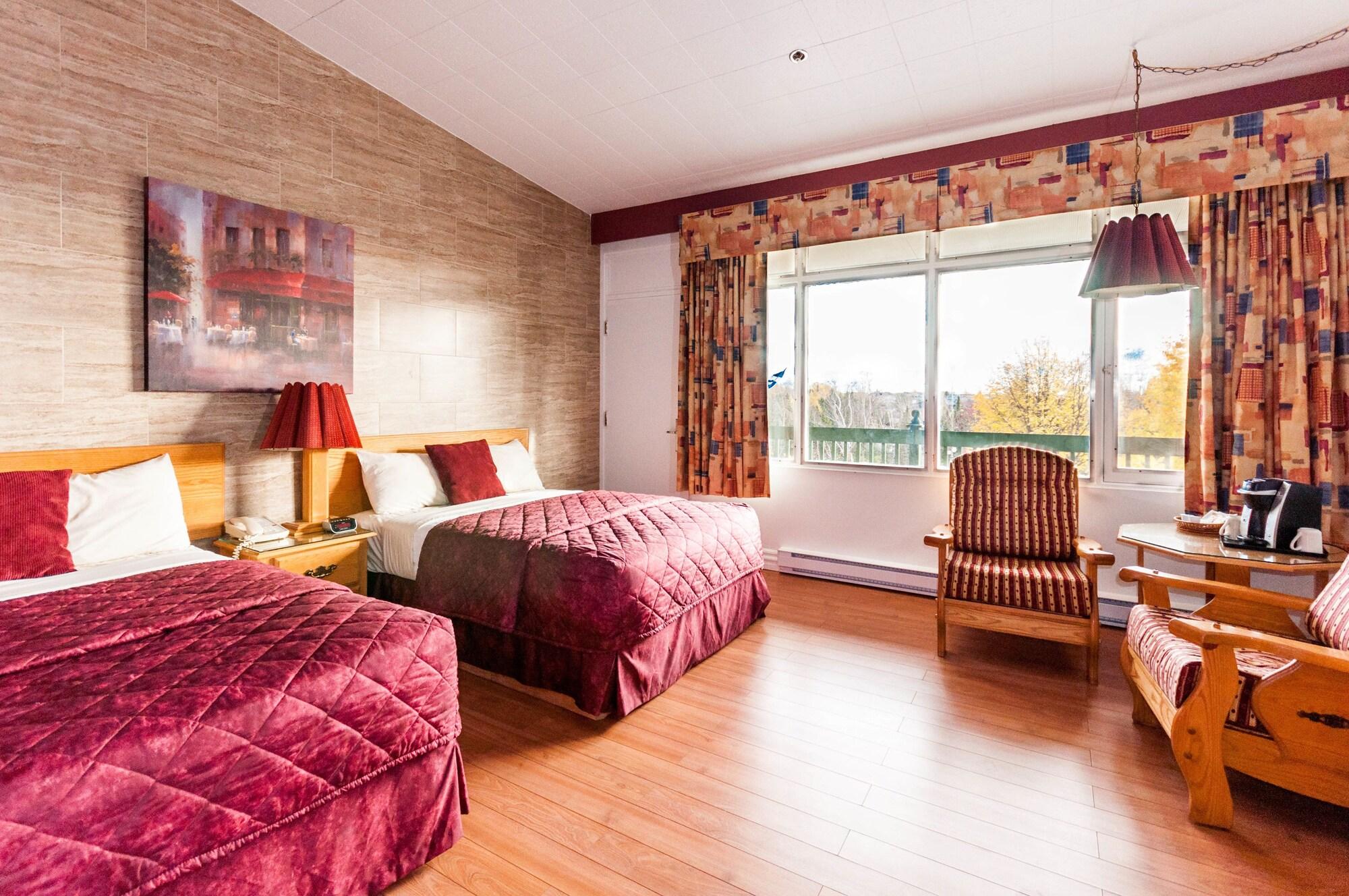 Hotel La Caravelle Baie-Comeau Bagian luar foto